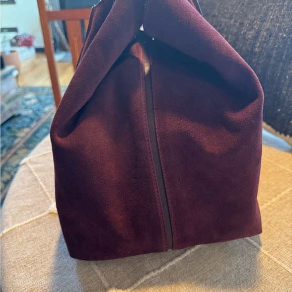 Aquatalia Large Parma Suede Tote in gorgeous burgundy suede - Picture 3 of 6